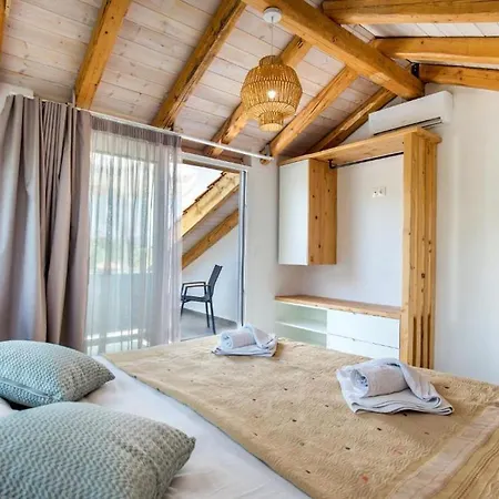 Hotel Rodon House 3*